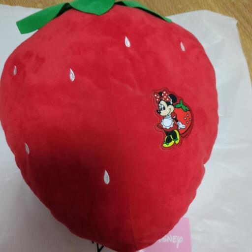 いちごのクッション