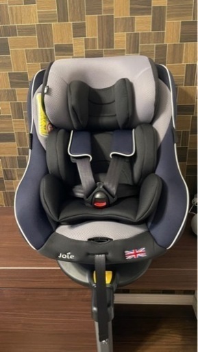 ISOFIXチャイルドシート　Joie