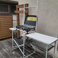 アウトドアキッチンテーブルの画像