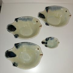可愛い　ふぐ小鉢　小鉢３個　薬味入れ１個