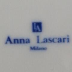 新品未使用　オードブルセット　大皿２枚　中皿５枚　調味料入れ　ソース入れの画像