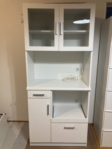 食器棚　白