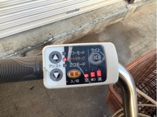 62 パナソニック新機種電動アシスト自転車viviNX26インチシルバーボディー