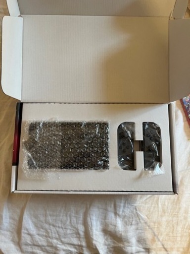 急募　Nintendo Switch任天堂　本体　プラス　大乱闘スマッシュブラザーズのソフト付き