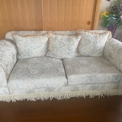 ︎✿ 中古 アンティークソファ 3人掛け＆2人掛け クッション5個付き
