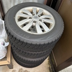 商談中　スタッドレスタイヤ　195/65R15 4本　ホイール付