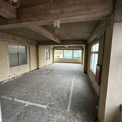 国際通りに大型廃墟BARが グランドオープン オープンスタッフ大量募集♪の画像