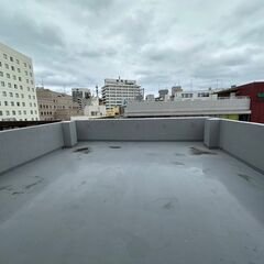 国際通りに大型廃墟BARが グランドオープン オープンスタッフ大量募集♪の画像