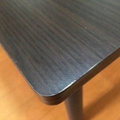 ダイニングテーブルの画像