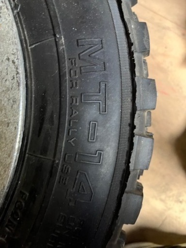 195/65R15 MT-14 スパイクタイヤ　最終値下げ