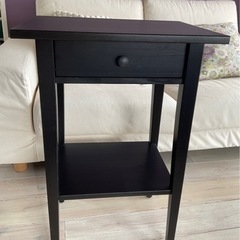 お値下げしました！IKEAイケア購入　サイドテーブル　ヘムネス