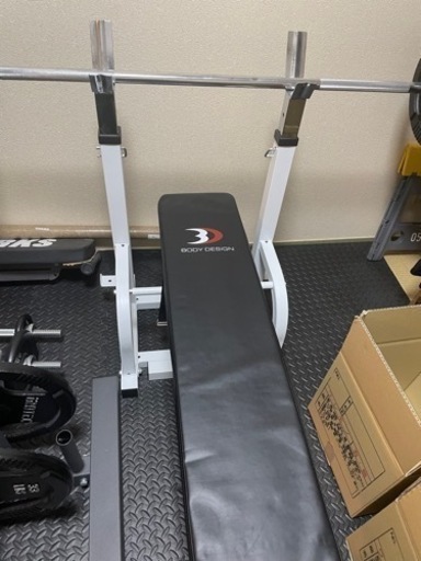 【募集終了】ベンチプレスセットと懸垂マシン