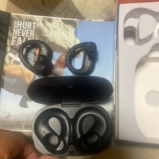 JBL Bluetoothイヤホン　美品
