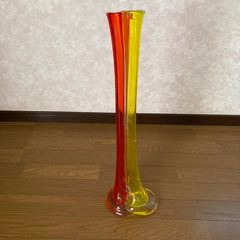 硝子の花瓶の画像