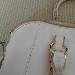 白  ショルダーバッグの画像