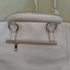 白  ショルダーバッグの画像