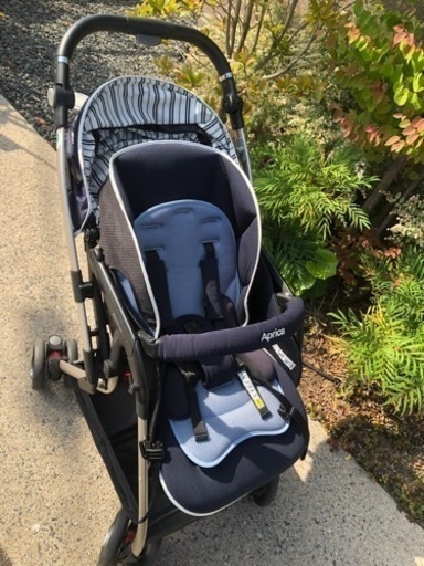 アップリカ最上位ベビーカー　オプティアクッション