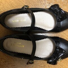 子供用の黒パンプス22cm