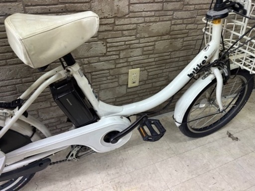 決算SALE  東京23区配達無料　新基準 ブリヂストン　ビッケ2 bikke2  8.7Ah リチウム 電動自転車 中古　302