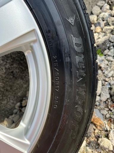 215/60R/17 タイヤホイール4本セット アルファード