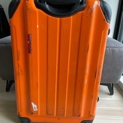 【5,7泊用スーツケース】使用痕あり、機能問題なしの画像