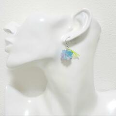 (ハンドメイド)こんぺいとうみたいな紫陽花ピアス♪①の画像