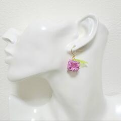 (ハンドメイド)こんぺいとうみたいな紫陽花ピアス♪⑤の画像