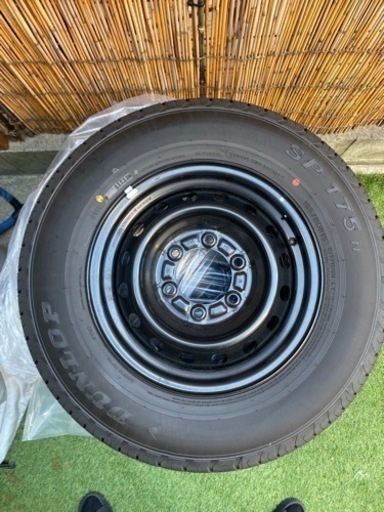 ハイエース195/80/15ダンロップ2023年製