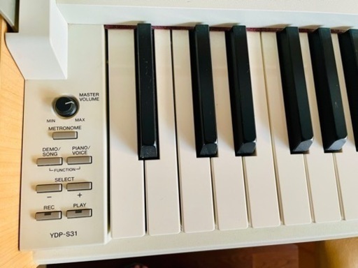 電子ピアノ