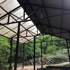 [お取引中]小屋４坪壁無しー薪小屋・車庫・家畜小屋等向きー解体・運搬・再組立できる方限定の画像