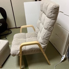【お値下げしました！】リクライニングチェアとオットマンの画像