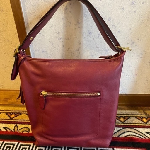 新品Coach レンガ色　大人バック　ストラップ調整可能