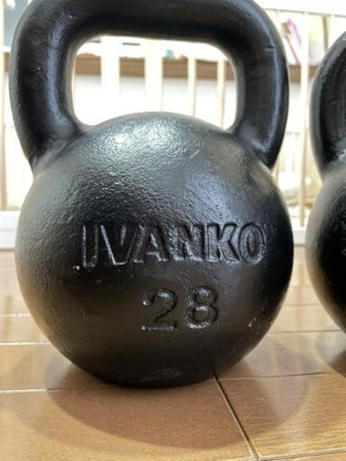 IVANKO（イヴァンコ）製　ケトルベル　28kgと24kgセット