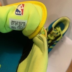 アディダス　adidas  Toronto NBA 27.5cmの画像