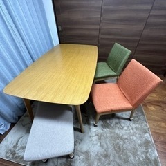ニトリダイニングテーブルセット　広めの4人用