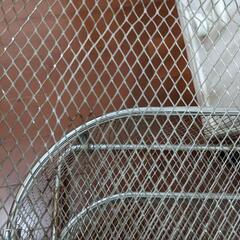 ワイヤーメッシュバスケット　3段ラックの画像