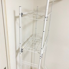 伸縮ランドリーホワイトラック　ハンガーバー付き  幅60〜93cm L-2の画像