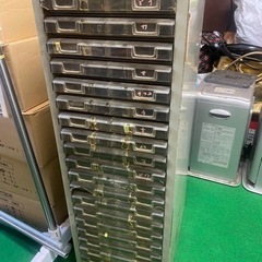 【無料】ファイル棚　フロアケース　キャビネット　スチール書庫