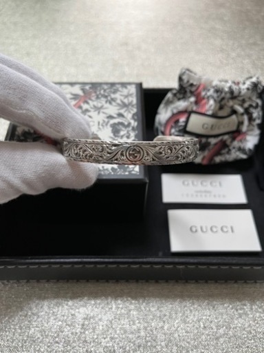 GUCCI キャットヘッドシルバーバングル