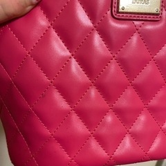 ピンクバッグの画像