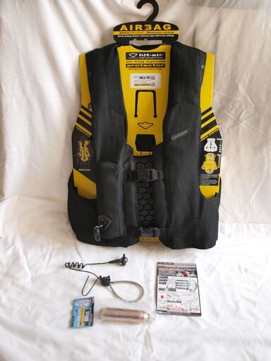 【値下げしました】hit-air（ヒットエアー） 一体型エアバッグ・ハーネス MLV-RC ブラック Lサイズ（M～2XL対応）