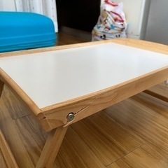IKEA テーブルの画像