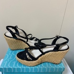 お取り引き決定しました！★ダイアナ製サンダルサイズＬ箱付き★早い...