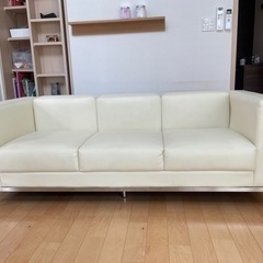 【相談中】ソファー3人がけ白