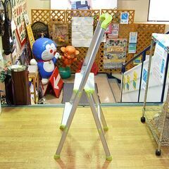 ピカ コーポレイション 踏台 幅45×43×高さ104㎝ NCT-2 上わく付き 折り畳み グリーン 軽作業用 踏み台 Pica 札幌市 清田区 平岡の画像