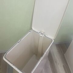 5月末まで！ゴミ箱　取りに来ていただける方！の画像