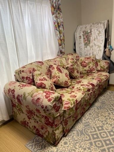 洋風　ソファ　３人掛け　アンティーク家具