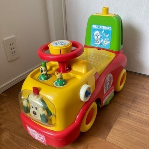 コンビカー　ワンワン　ウータン　歩行器　車　足けり　バイク　自転車