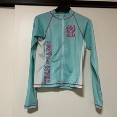 ラッシュガード　150 女児