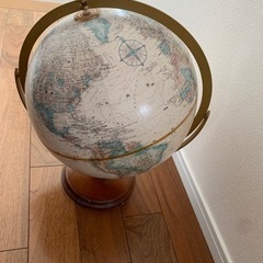 おしゃれな地球儀の画像